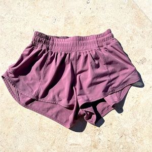 Lulu shorts size 2, 2.5 inch, dusty rose, hotty hots